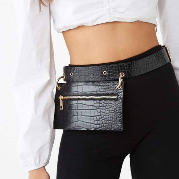 (2) Croc design belt bags blk&wht for cost of one! - Picture 2 of 5